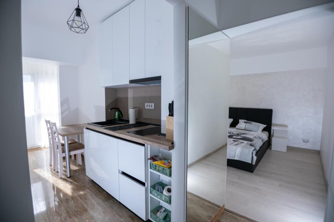 Apartament Central ทาร์กู จิอู ภายนอก รูปภาพ