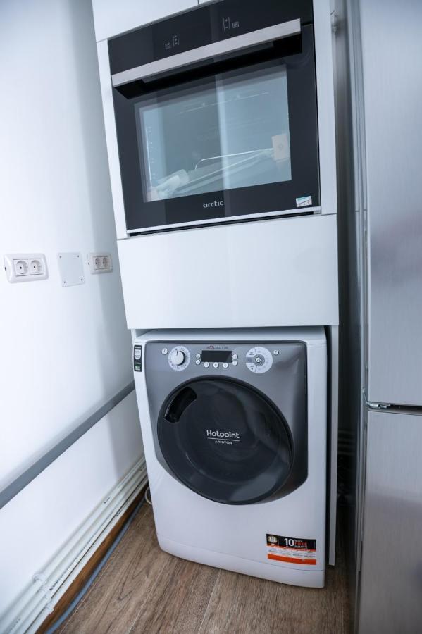 Apartament Central ทาร์กู จิอู ภายนอก รูปภาพ